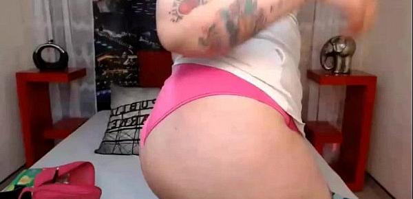  Que rico se masturba por webcam